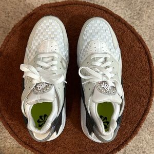 Nike air checkered size 9. Brand new.